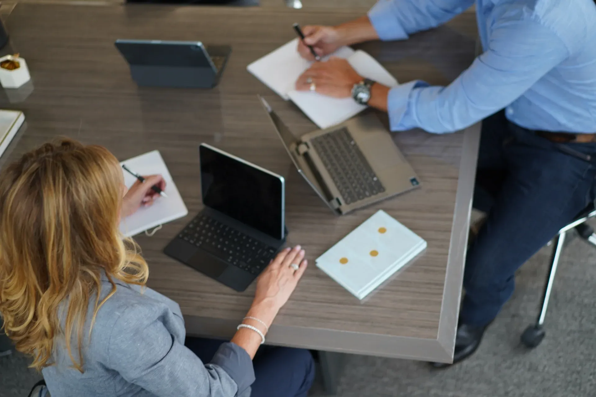 Professional consultation meeting space